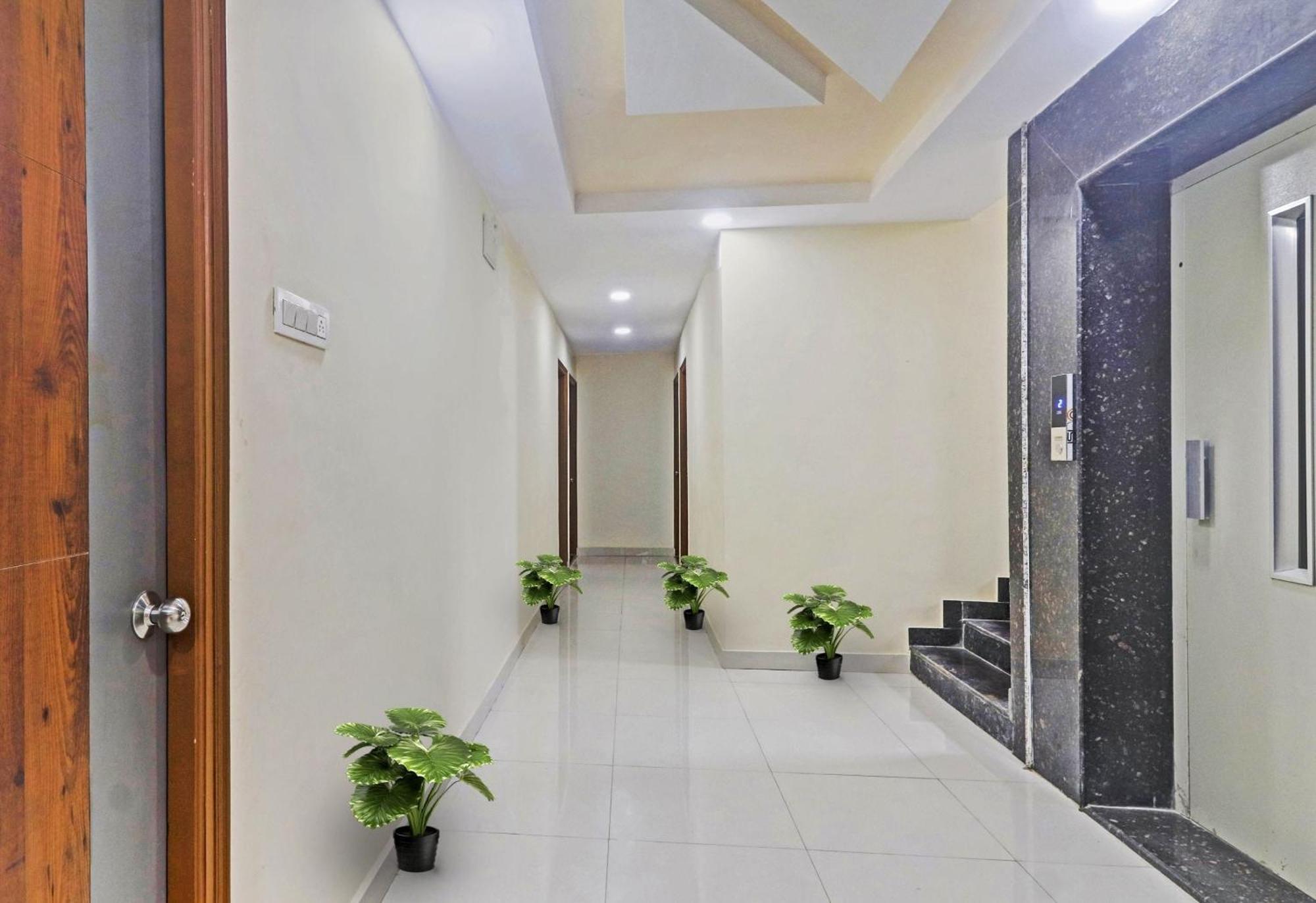 Super Hotel O Qualia Pride Financial District Gachibowli Екстер'єр фото